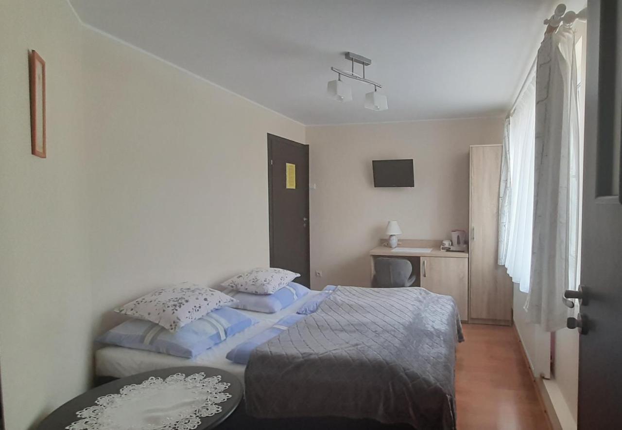 Bartek Dom Goscinny Ujście-Darłowskie Exterior foto